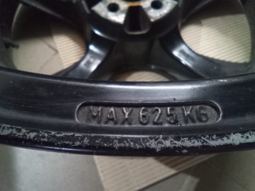 Felgi aluminiowe OZ Racing 8Jx17 5x100