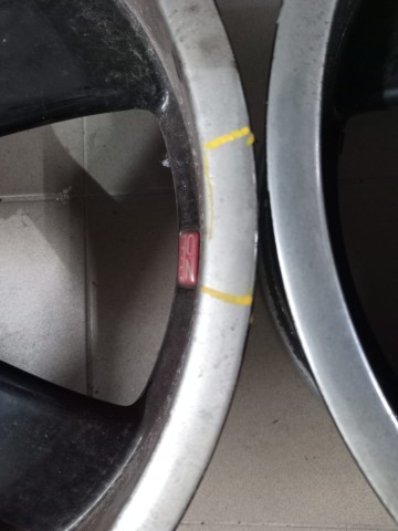 Felgi aluminiowe OZ Racing 8Jx17 5x100