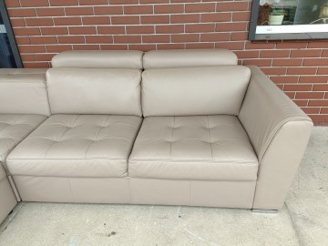 Sprzedam narożnik ze sk&oacute;ry