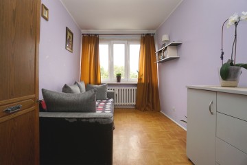 Konin, ul. Os. Legion&oacute;w - centrum, mieszkanie 3 pokoje.