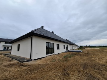 Sprzedam dom w zabudowie bliźniaczej &ndash; Konin, os.Międzylesie