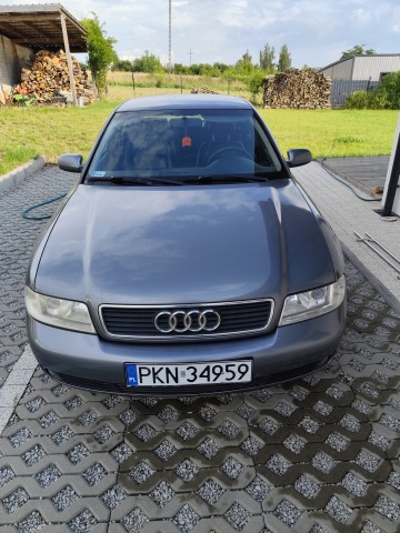 AUDI A4 1999, 110KM