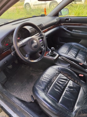 AUDI A4 1999, 110KM