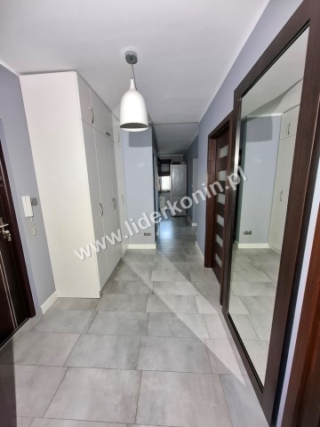 Sprzedam mieszkanie - 3 pokoje - balkon - Konin, os. Zatorze