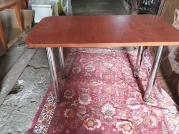 Sprzedam 2  stoły