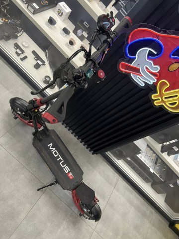 Hulajnoga elektryczna MOTUS Pro 10 Sport 65km Komplet + gwar