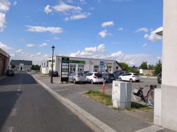 Lokal około 530m2 do wynajęcia w Witkowie