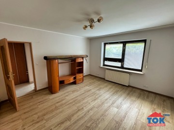 Mieszkanie 3-pokojowe + 2 m/ postojowe, Konin os. Chorzeń