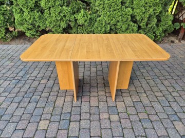 Sprzedam stół kuchenny