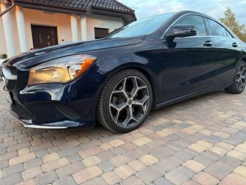 Mercedes-Benz CLA 4MATIC 2017 rok - Benzyna