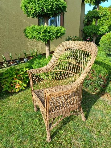 sprzedam fotel wiklinowy