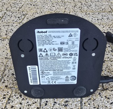 Robot sprzątający iRobot Roomba i7+ srebrny/szary