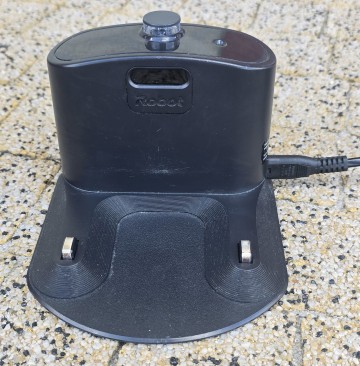 Robot sprzątający iRobot Roomba i7+ srebrny/szary