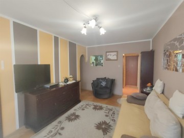 2 pokoje, 36 m, 4piętro z windą, centrum