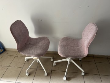 Sprzedam w&oacute;zek spacerowy foteliki samochodowe ł&oacute;ż czko