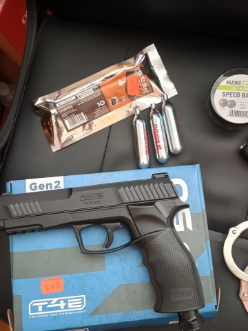 Broń bez zezwolenia