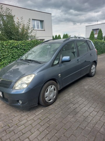 Sprzedam Toyota Corolla Verso 2.0 D4D