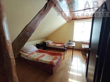 Lokal gastronomiczno-usługowy - Giewart&oacute;w