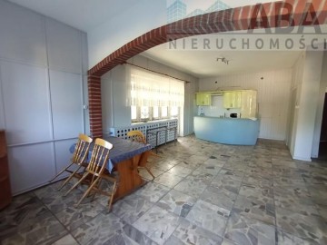 Lokal gastronomiczno-usługowy - Giewart&oacute;w