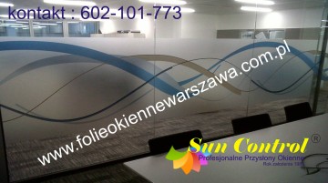 Montaż folii dekoracyjnych na szkło