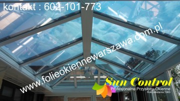 Montaż folii przeciwsłonecznej na szybach
