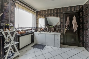 Sprzedam komfortowy dom na dużej działce 17,6ar