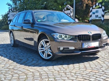 BMW 320d 184KM Modern X-Drive Jasne Skóry Navi El klapa