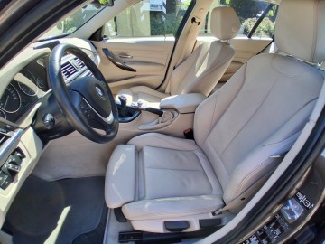 BMW 320d 184KM Modern X-Drive Jasne Skóry Navi El klapa