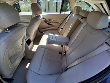 BMW 320d 184KM Modern X-Drive Jasne Skóry Navi El klapa