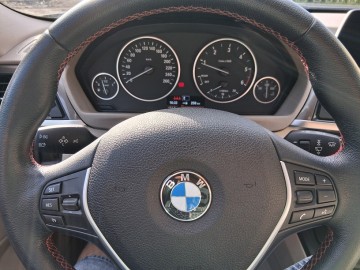 BMW 320d 184KM Modern X-Drive Jasne Skóry Navi El klapa