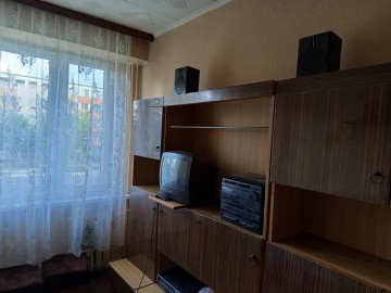 Na sprzedaż mieszkanie: 3 pokoje, V osiedle, 1 piętro