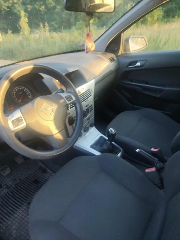 Sprzedam Opel Astra 1.4benzyna, 2009r. Cena 6900zl