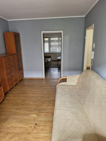 Sprzedam mieszkanie 2 pok. na 1 piętrze- V os. Konin