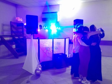 Dj nagłośnienie i oświetlenie. Oprawa muzyczna imprez