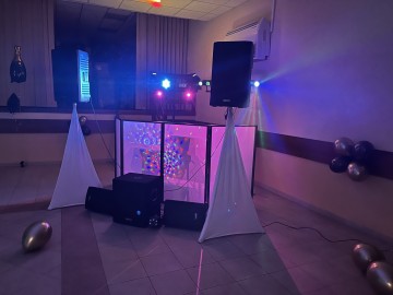 Dj, nagłośnienie i oświetlenie. Oprawa muzyczna imprez