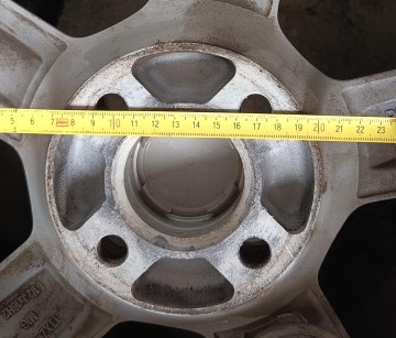 Sprzedam kpl alufelg + 5 opon zimowych ( Toyota Yaris )