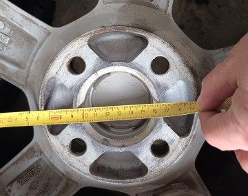 Sprzedam kpl alufelg + 5 opon zimowych ( Toyota Yaris )