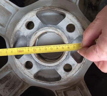 Sprzedam kpl alufelg + 5 opon zimowych ( Toyota Yaris )