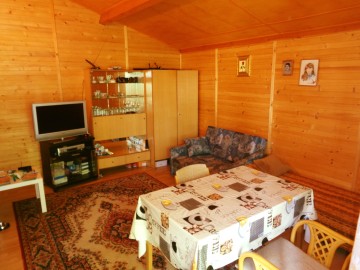 Działka z domkami letniskowymi