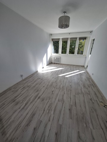 Na sprzedaż mieszkanie &ndash; 1 piętro &ndash; 2 pok. - ul. 11Listopada