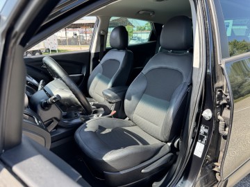 Hyundai ix35 1.6 BENZYNA Klimatronik Nawigacja Ledy Kamera