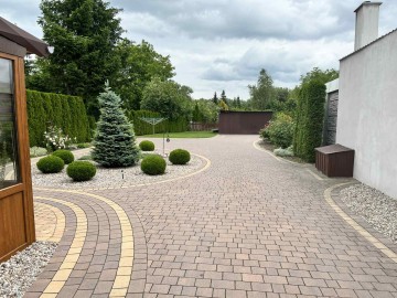 Dom jednorodzinny wolnostojący