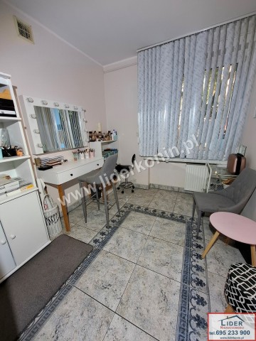 Na sprzedaż na parterze lokal użytkowy/mieszkalny&ndash;Al.1Maja