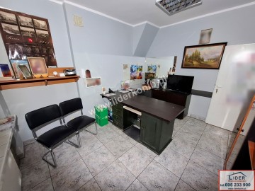 Na sprzedaż na parterze lokal użytkowy/mieszkalny&ndash;Al.1Maja