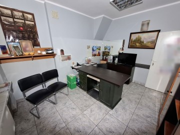 OKAZJA ! Na sprzedaż na parterze lokal  użytkowy/mieszkalny