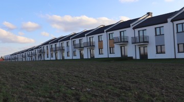 PROMOCJA DO KOŃCA ROKU - 4 pokoje z ogrodem/ m.parkingowe