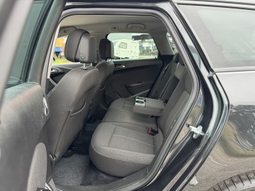 Opel Astra 1.4 BENZYNA Klimatronik Tempomat Nawigacja Kamera