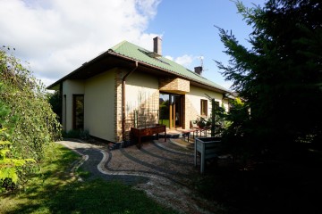 Węglew Gmina Golina - dom wolnostojący na sprzedaż.