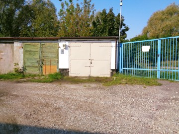 KONIN - WYNAJMĘ GARAŻ