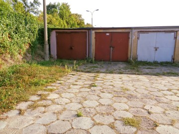 KONIN &ndash; WYNAJMĘ GARAŻ